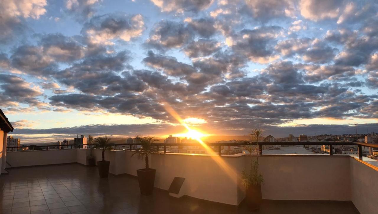Hz Hotel Patos de Minas Kültér fotó