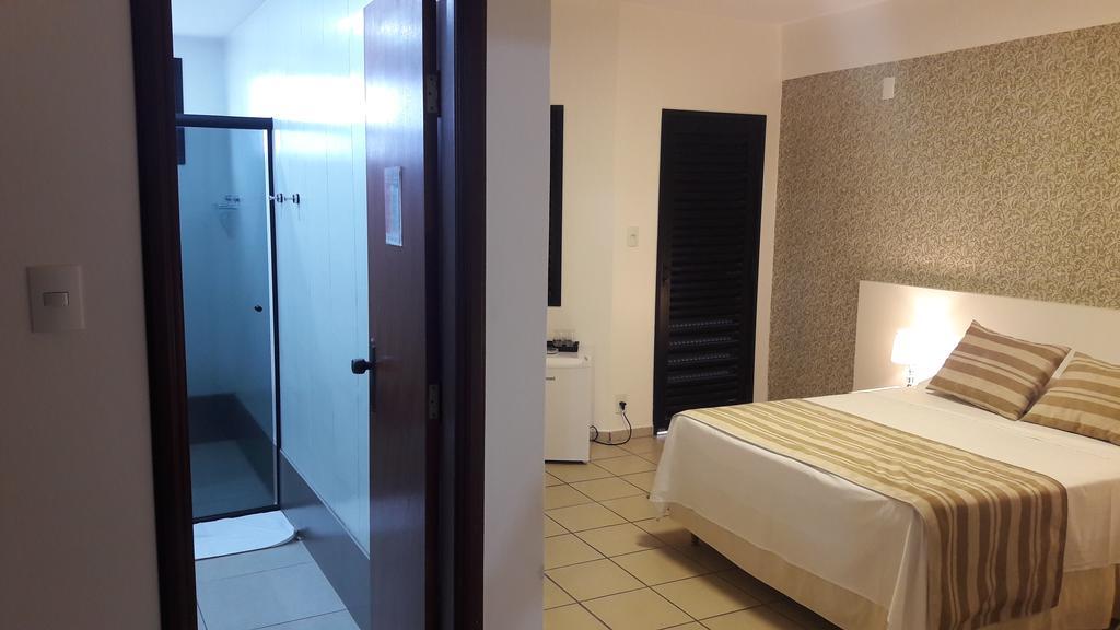 Hz Hotel Patos de Minas Kültér fotó